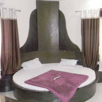 Hotel Saket, Pachmarhi 3